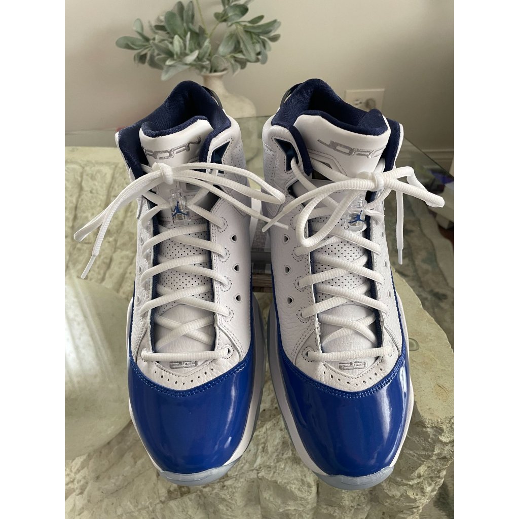 Air Jordan Bloyal Basketball Shoes WhiteMetallic Silver Mens Size 10